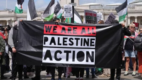 المشهد المعاصر | شرطة لندن توجه الاتهام إلى 47 شخصاً لدعم مجموعة “فلسطين أكشن” المحظورة