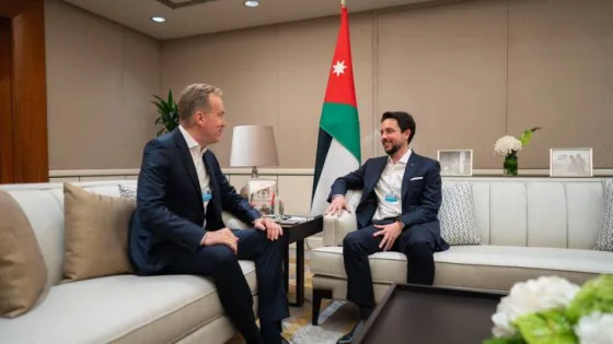 المشهد المعاصر | ولي العهد يلتقي رئيس المنتدى الاقتصادي العالمي على هامش منتدى المستقبل 2025